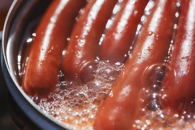 how-long-do-you-boil-deer-sausage